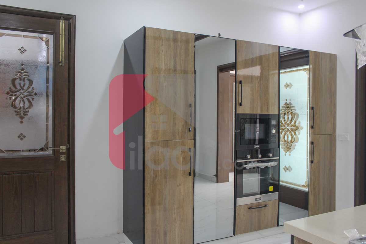 1 Kanal House for Sale in Block E, Phase 1, State Life Housing Society, Lahore