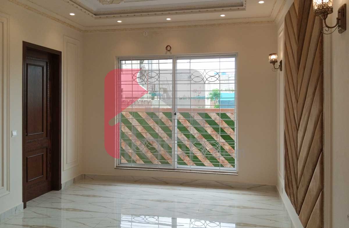 1 Kanal House for Sale in Block E, Phase 1, State Life Housing Society, Lahore