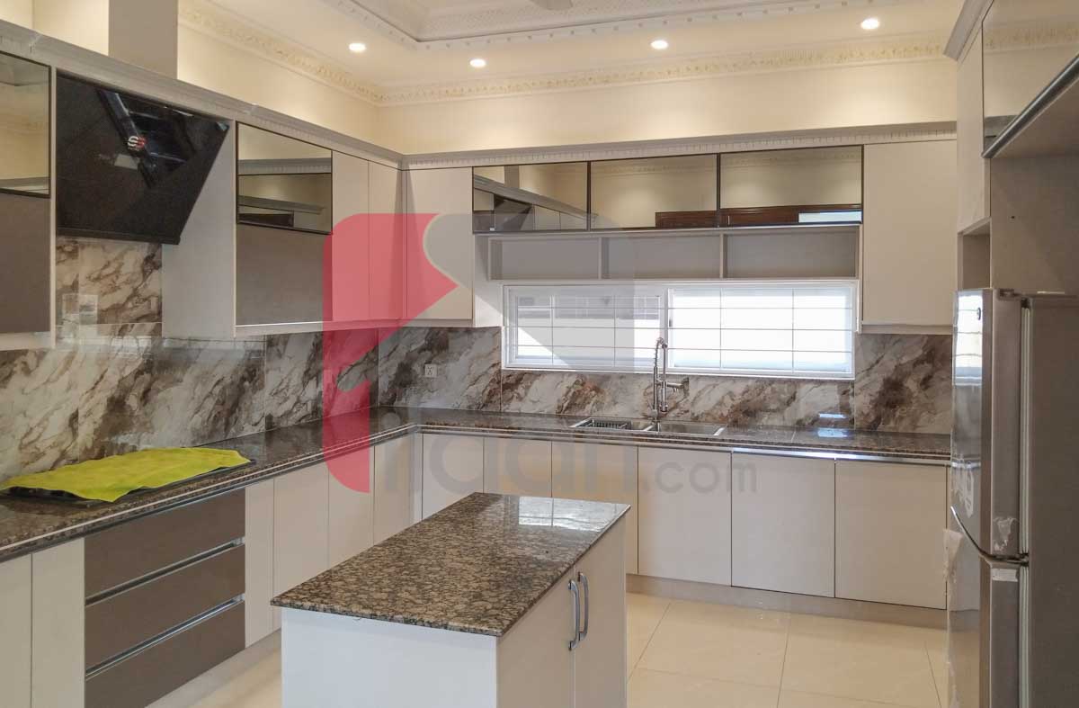 1 Kanal House for Sale in Block E, Phase 1, State Life Housing Society, Lahore