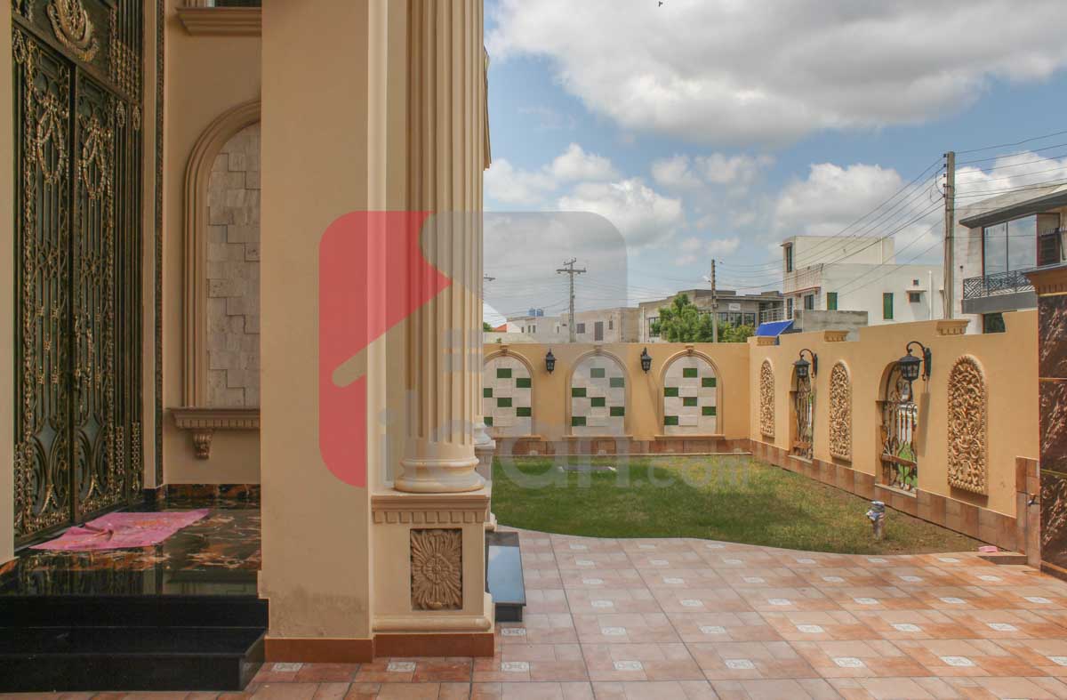 1 Kanal House for Sale in Block E, Phase 1, State Life Housing Society, Lahore