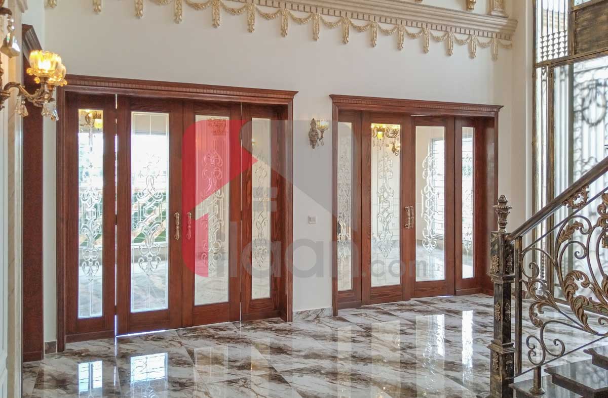 1 Kanal House for Sale in Block E, Phase 1, State Life Housing Society, Lahore