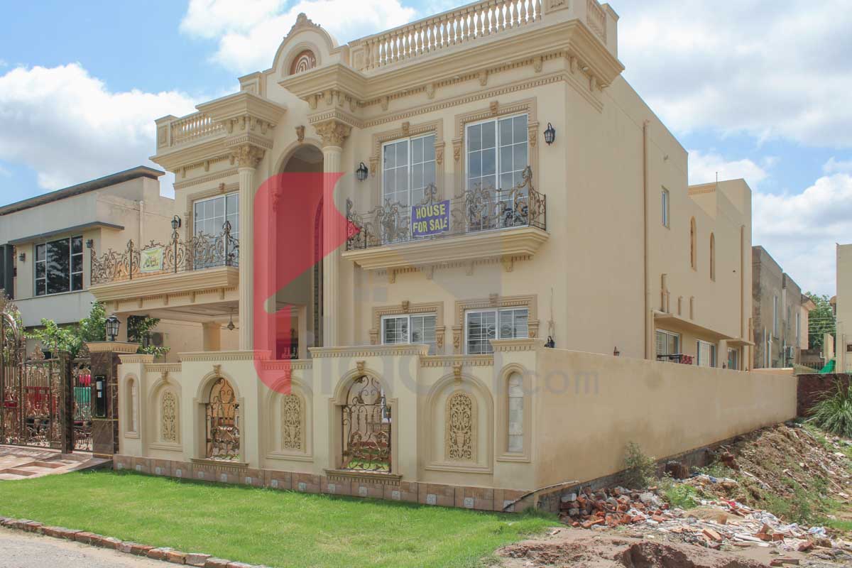 1 Kanal House for Sale in Block E, Phase 1, State Life Housing Society, Lahore
