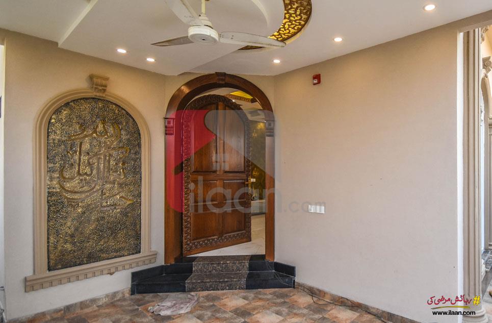 9 Marla House for Sale in Bankers Cooperative Housing Society, Lahore