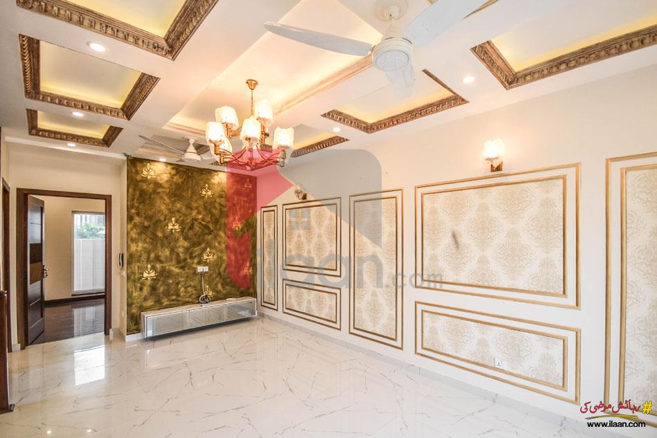 9 Marla House for Sale in Bankers Cooperative Housing Society, Lahore