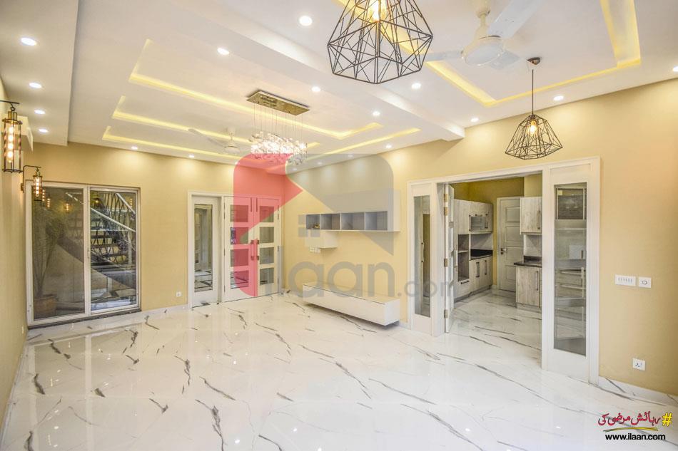 9 Marla House for Sale in Bankers Cooperative Housing Society, Lahore