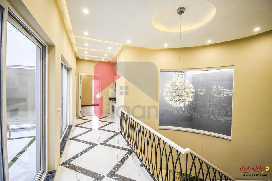 9 Marla House for Sale in Bankers Cooperative Housing Society, Lahore