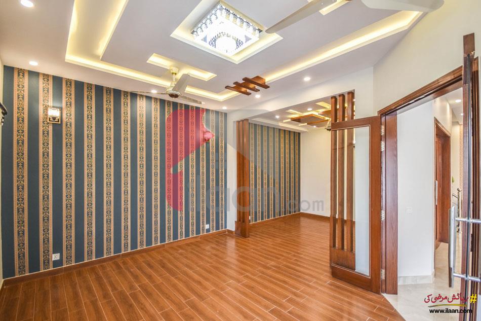 9 Marla House for Sale in Bankers Cooperative Housing Society, Lahore