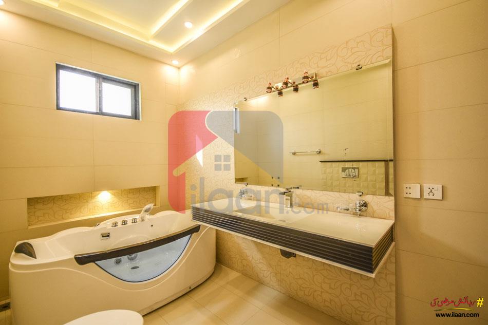 9 Marla House for Sale in Bankers Cooperative Housing Society, Lahore