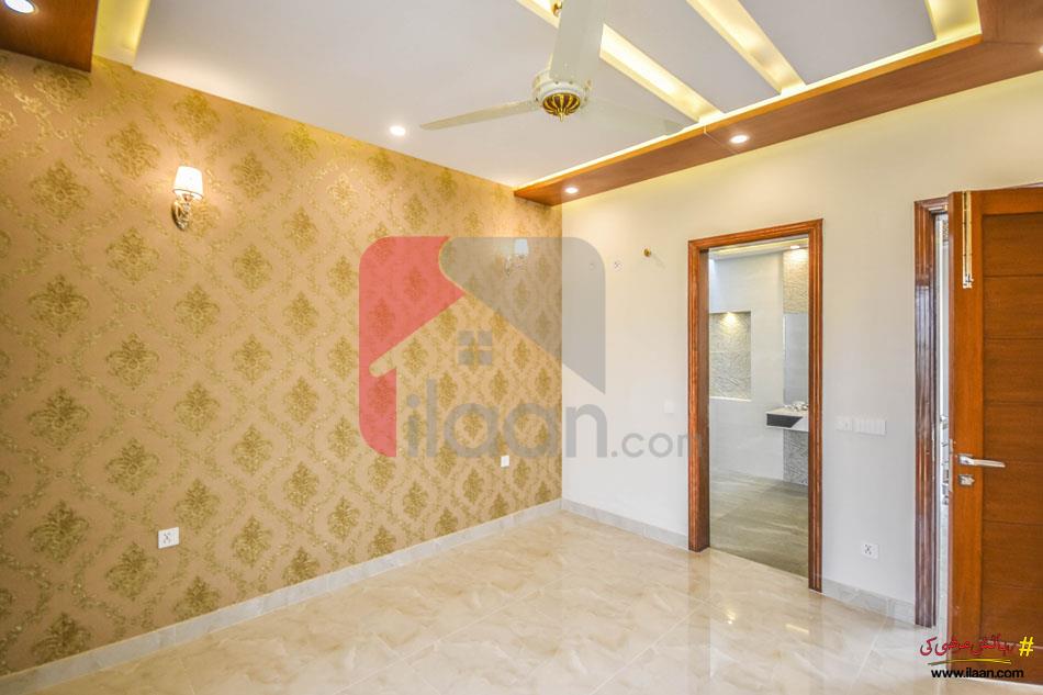 9 Marla House for Sale in Bankers Cooperative Housing Society, Lahore