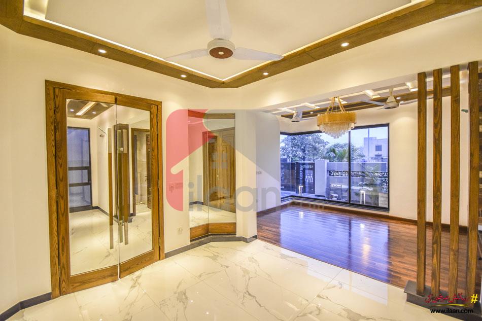 9 Marla House for Sale in Bankers Cooperative Housing Society, Lahore