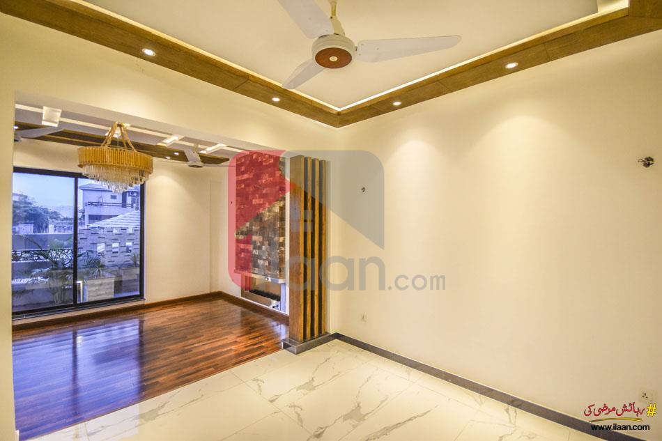 9 Marla House for Sale in Bankers Cooperative Housing Society, Lahore