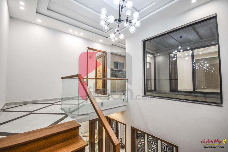 9 Marla House for Sale in Bankers Cooperative Housing Society, Lahore