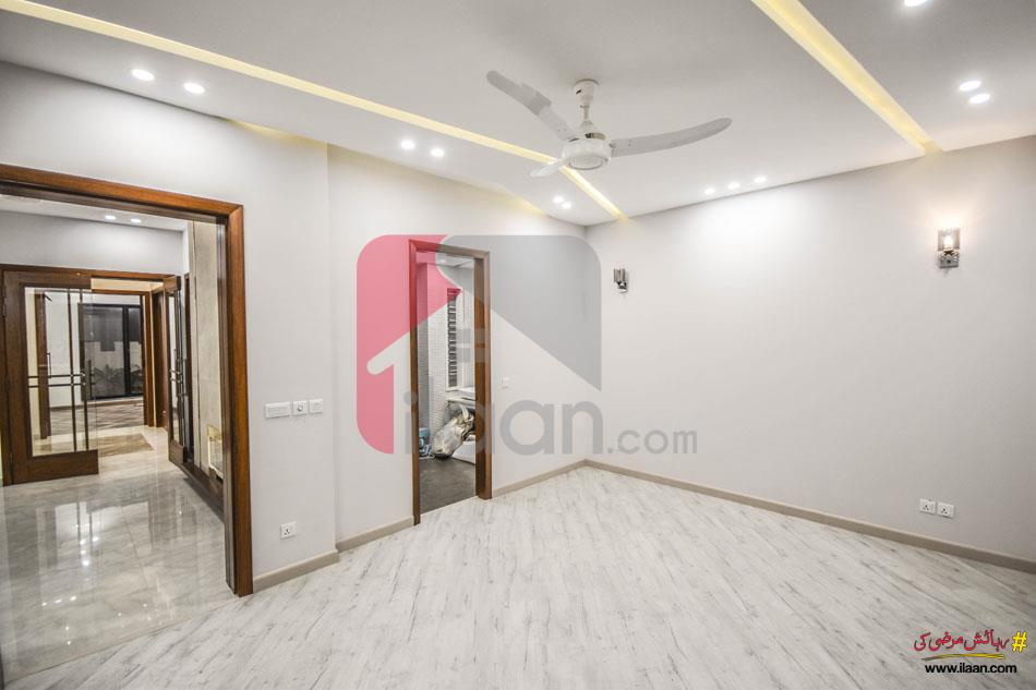 9 Marla House for Sale in Bankers Cooperative Housing Society, Lahore