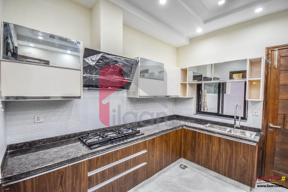 9 Marla House for Sale in Bankers Cooperative Housing Society, Lahore