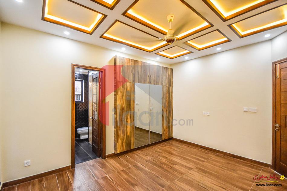 9 Marla House for Sale in Bankers Cooperative Housing Society, Lahore