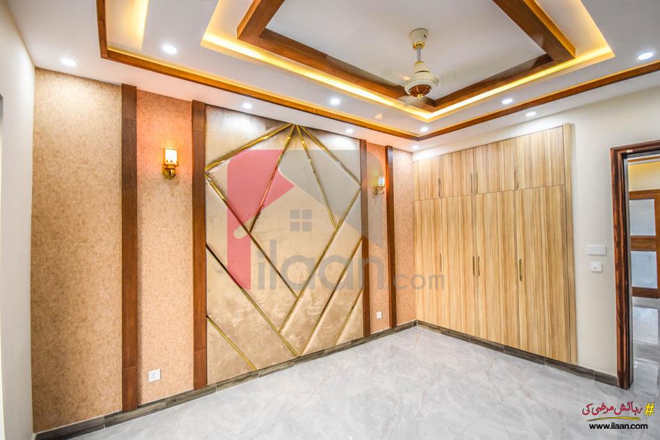 9 Marla House for Sale in Bankers Cooperative Housing Society, Lahore