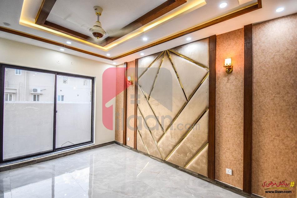 9 Marla House for Sale in Bankers Cooperative Housing Society, Lahore