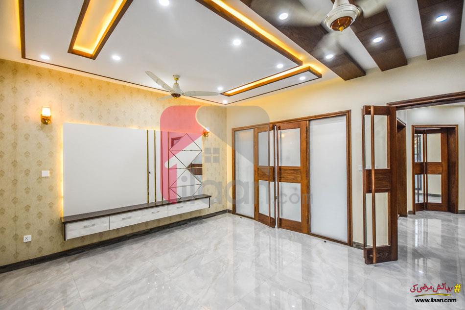 9 Marla House for Sale in Bankers Cooperative Housing Society, Lahore