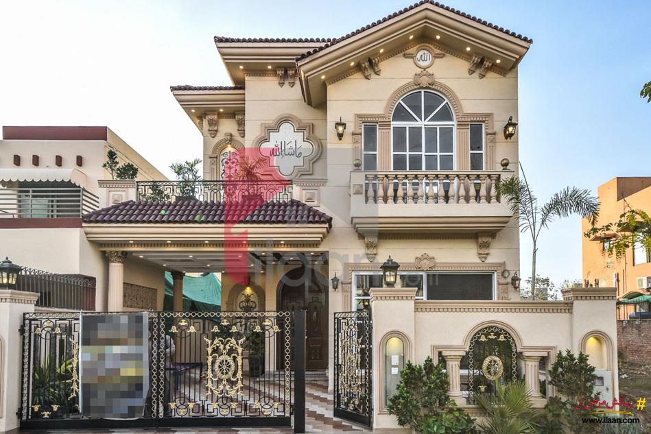 9 Marla House for Sale in Bankers Cooperative Housing Society, Lahore