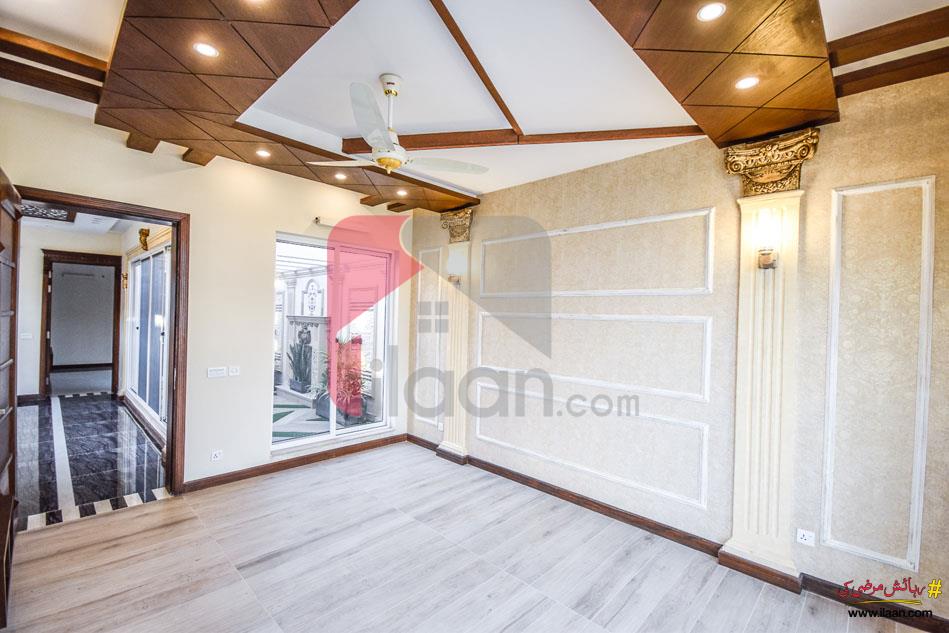 9 Marla House for Sale in Bankers Cooperative Housing Society, Lahore