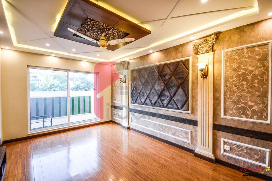 9 Marla House for Sale in Bankers Cooperative Housing Society, Lahore