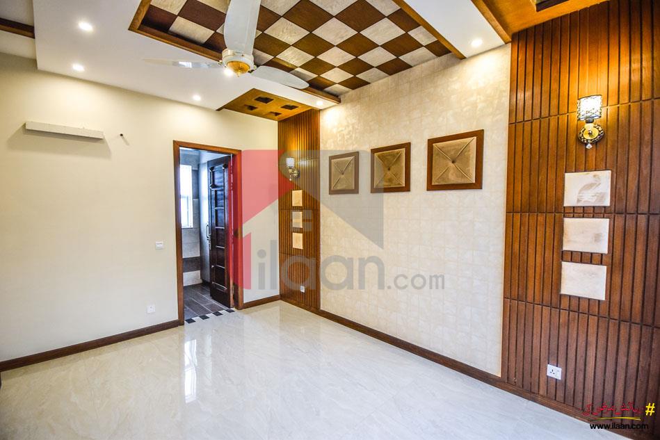 9 Marla House for Sale in Bankers Cooperative Housing Society, Lahore