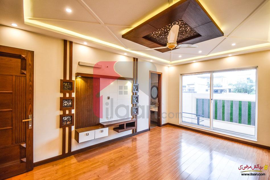 9 Marla House for Sale in Bankers Cooperative Housing Society, Lahore