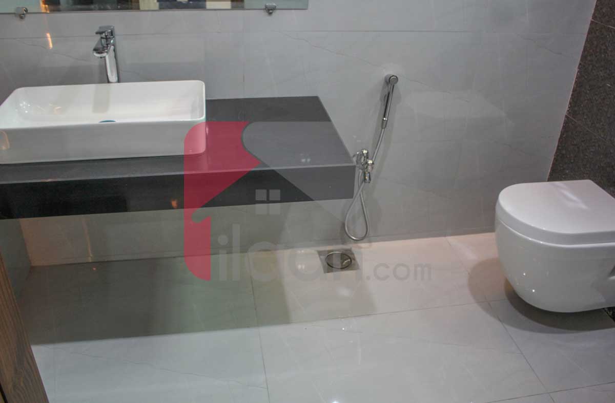 8 Marla House for Sale in Umer Block, Sector B, Bahria Town Lahore