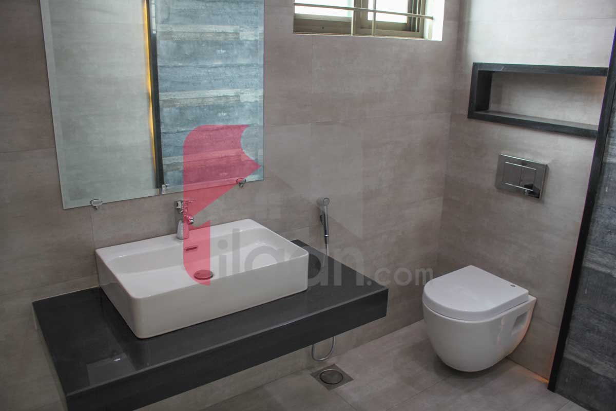 8 Marla House for Sale in Umer Block, Sector B, Bahria Town Lahore