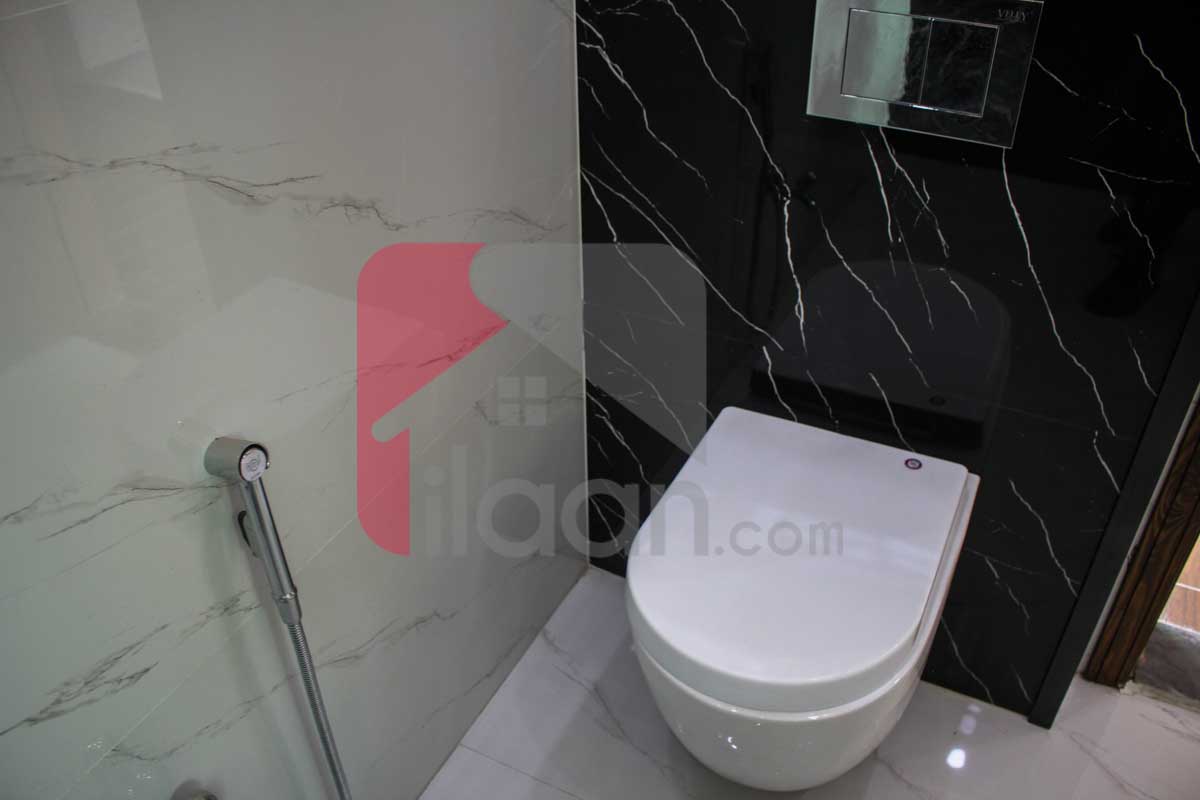 8 Marla House for Sale in Umer Block, Sector B, Bahria Town Lahore