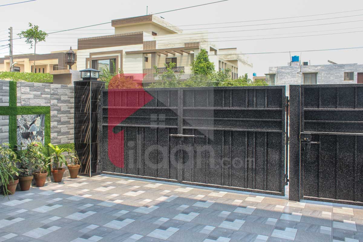10 Marla House for Sale in Block E, Formanites Housing Scheme, Lahore