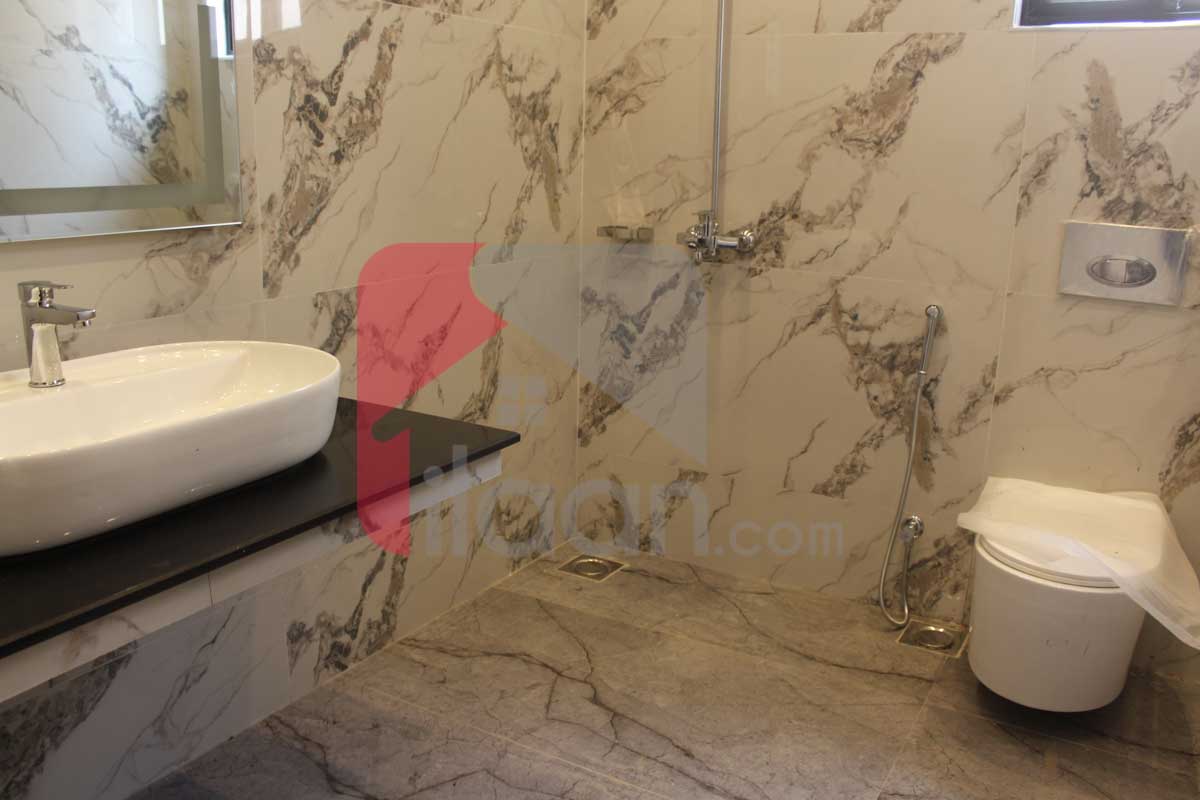 10 Marla House for Sale in Block E, Formanites Housing Scheme, Lahore