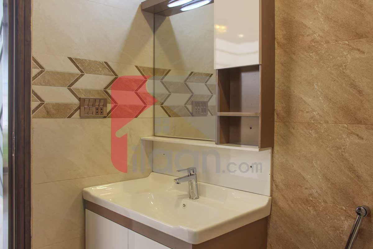 10 Marla House for Sale in Block E, Formanites Housing Scheme, Lahore
