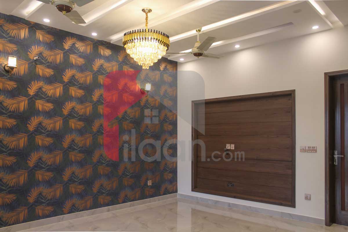 10 Marla House for Sale in Block E, Formanites Housing Scheme, Lahore