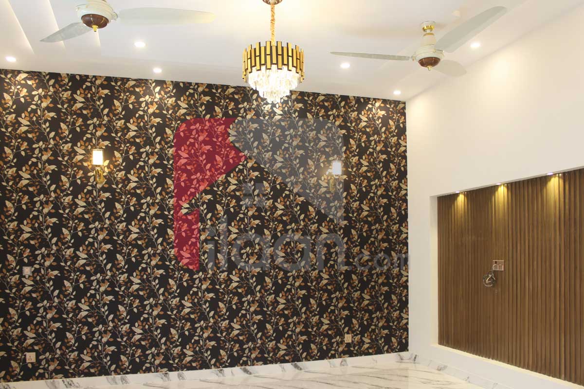 10 Marla House for Sale in Block E, Formanites Housing Scheme, Lahore