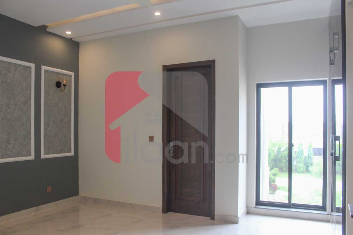 10 Marla House for Sale in Block E, Formanites Housing Scheme, Lahore