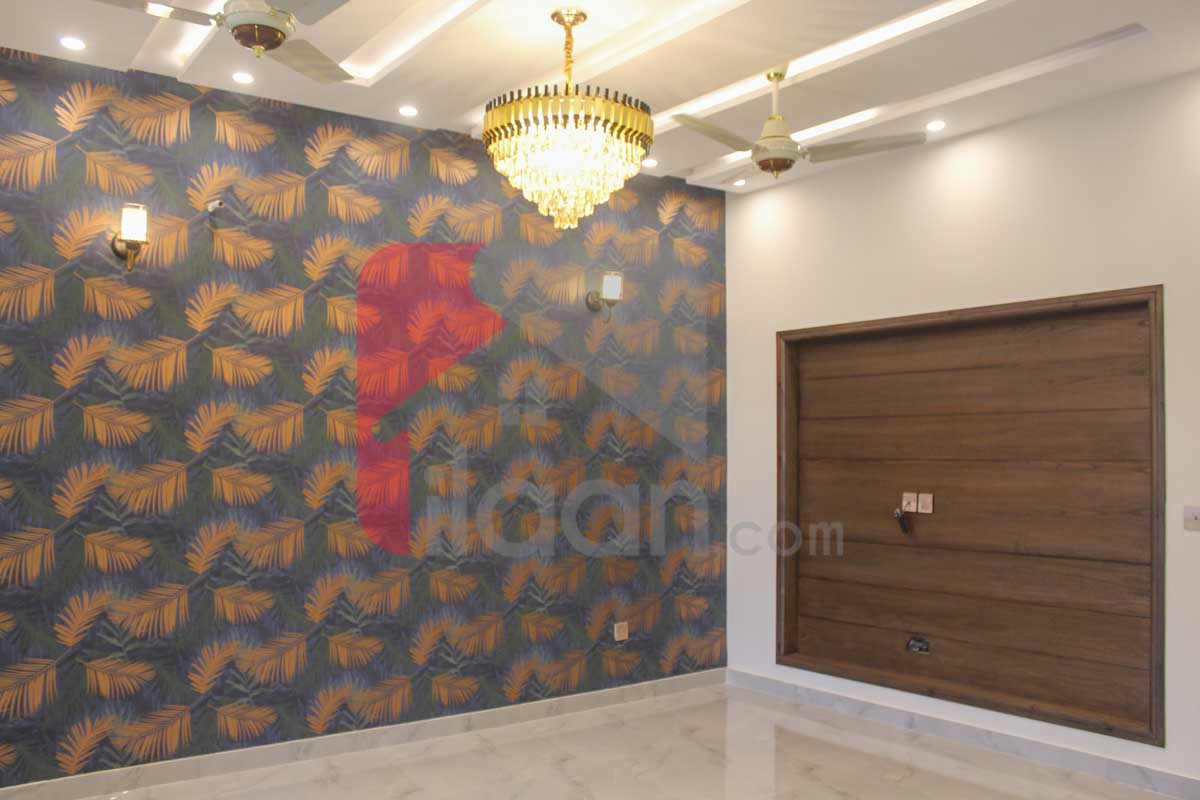 10 Marla House for Sale in Block E, Formanites Housing Scheme, Lahore