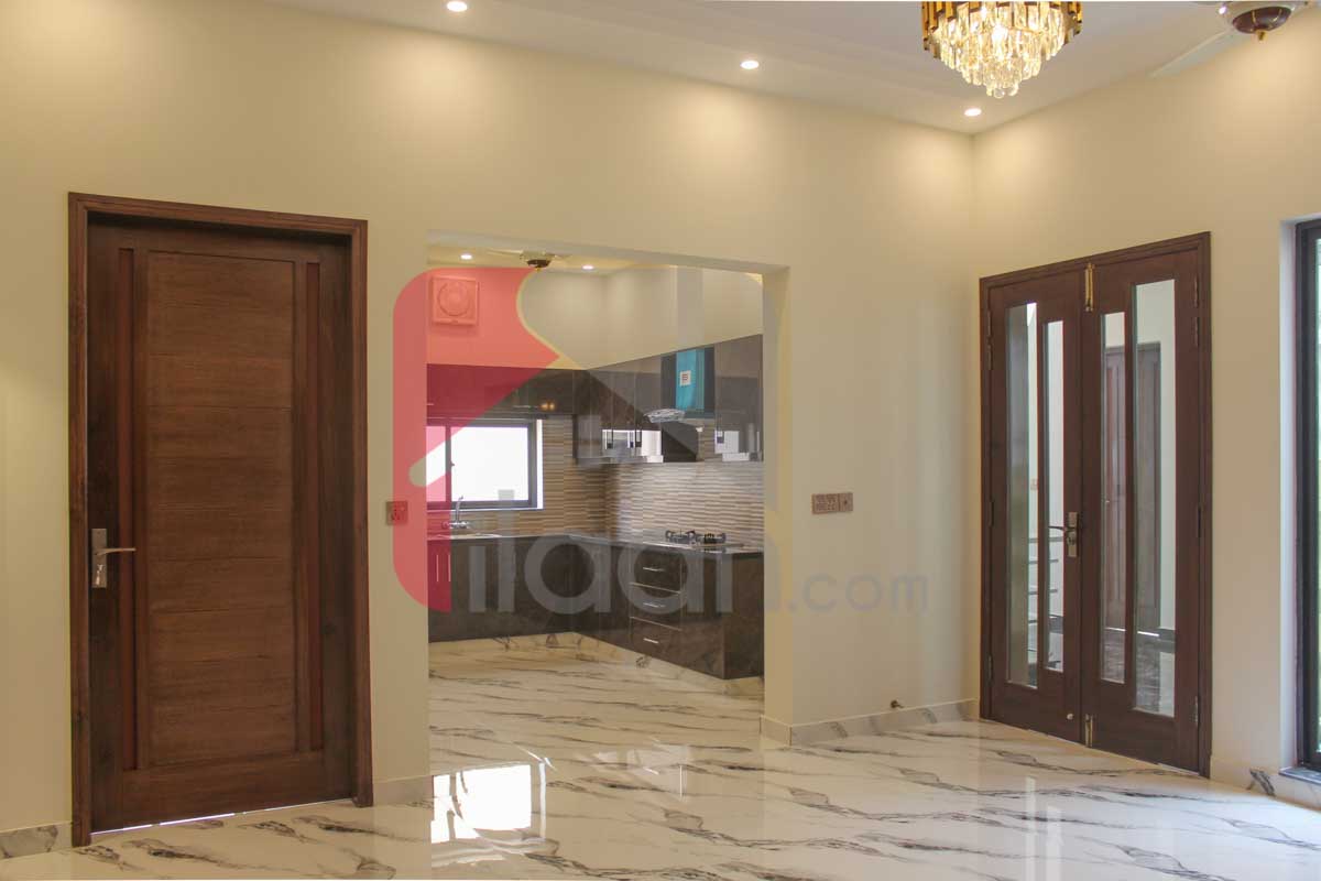 10 Marla House for Sale in Block E, Formanites Housing Scheme, Lahore