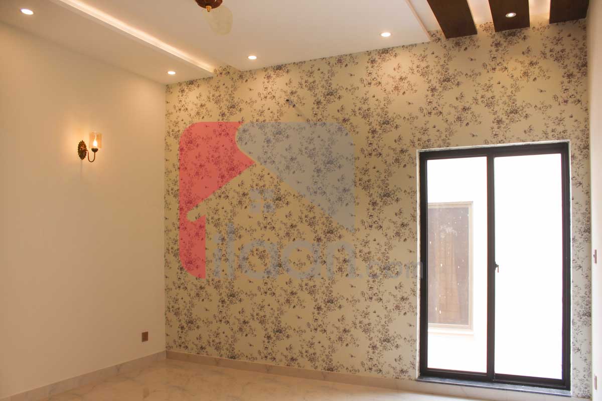 10 Marla House for Sale in Block E, Formanites Housing Scheme, Lahore