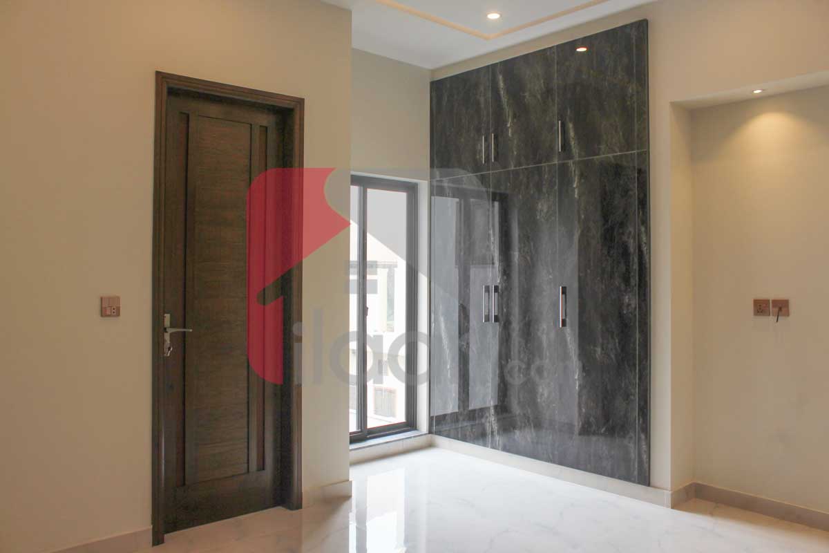 10 Marla House for Sale in Block E, Formanites Housing Scheme, Lahore
