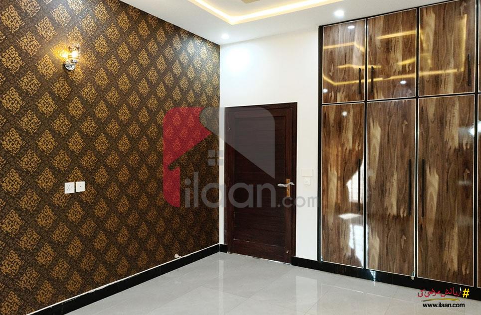 10 Marla House for Sale in Block J, LDA Avenue 1, Lahore