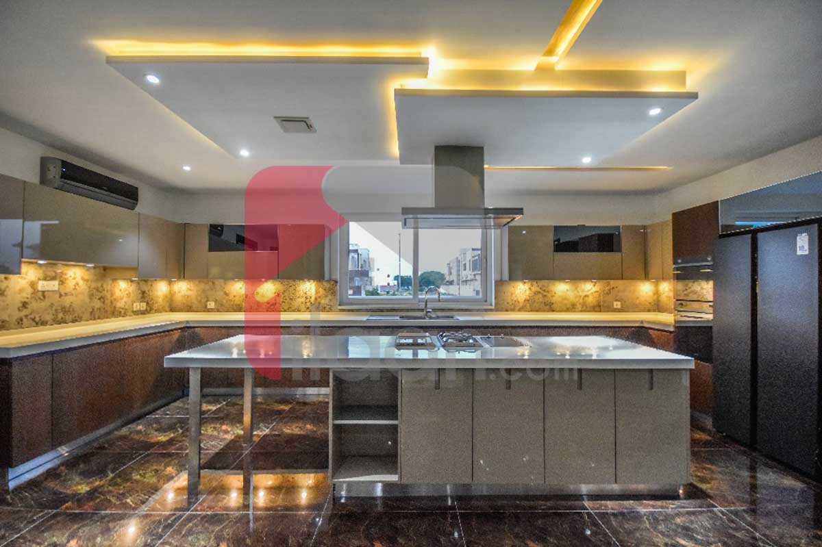 2 Kanal Farmhouse for Sale in Orchard Greenz Luxury Farm House Society, Bedian Road, Lahore
