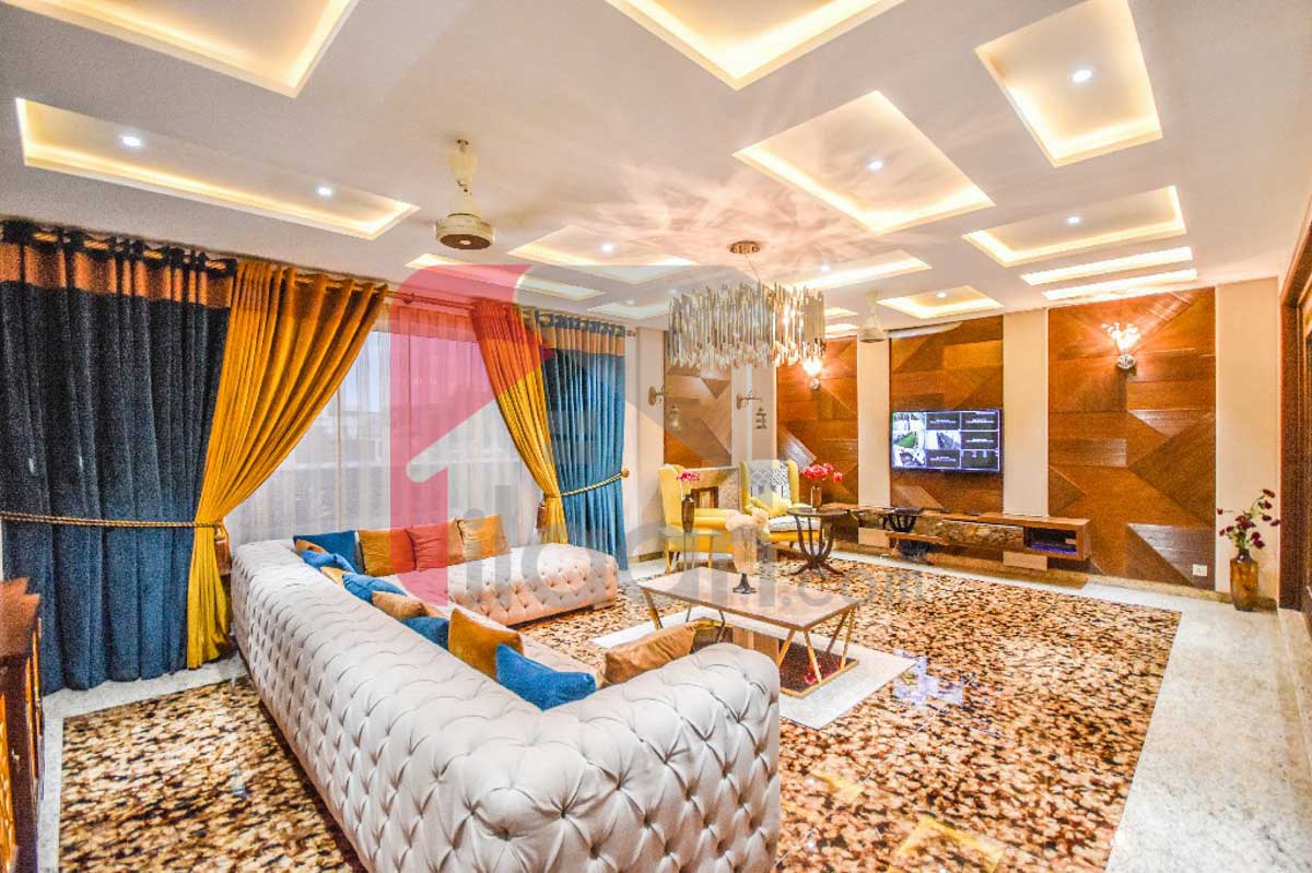2 Kanal Farmhouse for Sale in Orchard Greenz Luxury Farm House Society, Bedian Road, Lahore