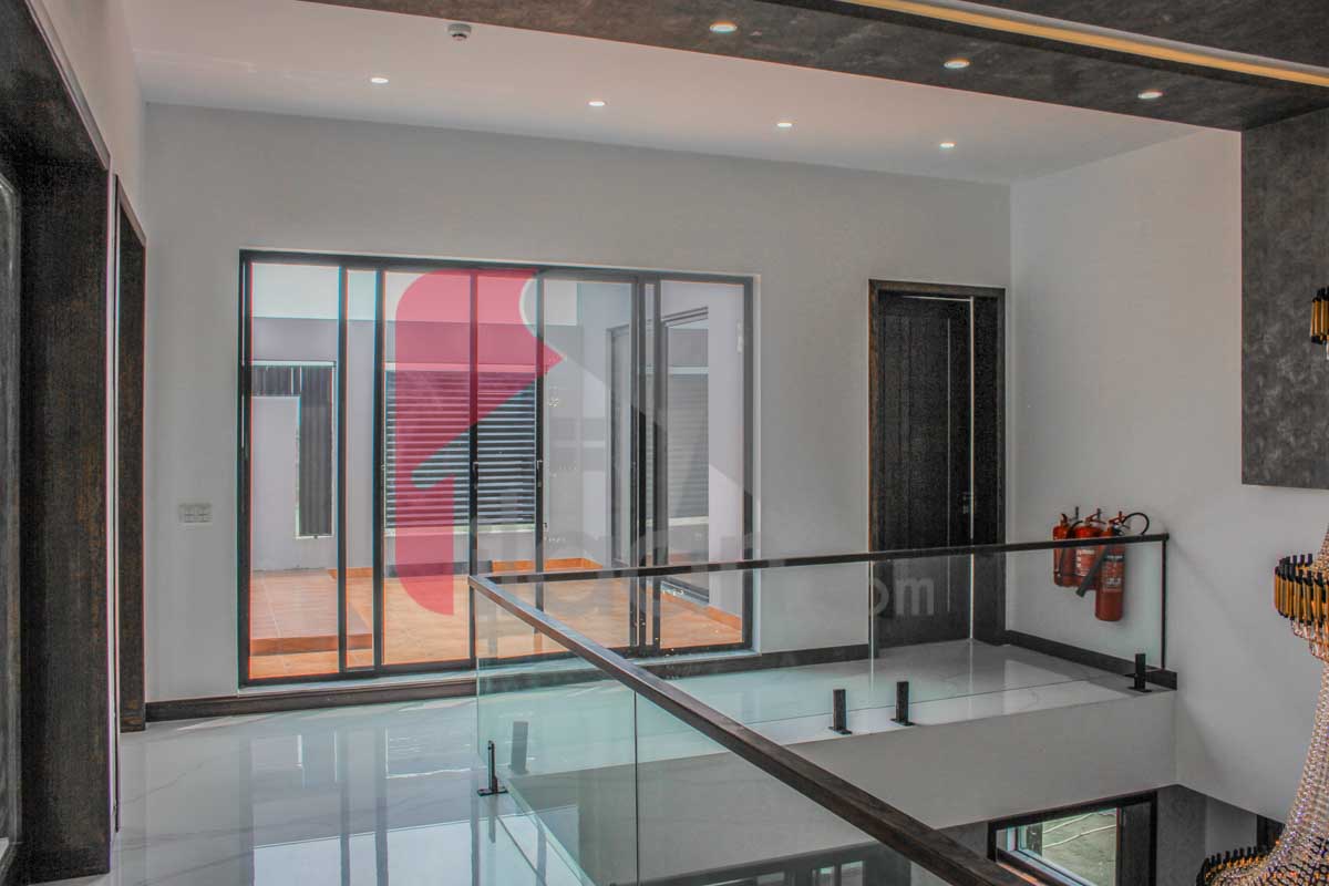 1 Kanal House for Sale in Block N, Phase 6, DHA Lahore