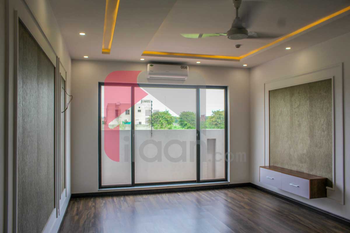 1 Kanal House for Sale in Block N, Phase 6, DHA Lahore