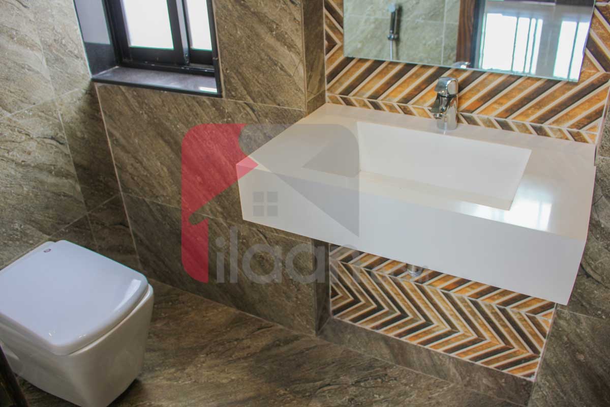 1 Kanal House for Sale in Block N, Phase 6, DHA Lahore