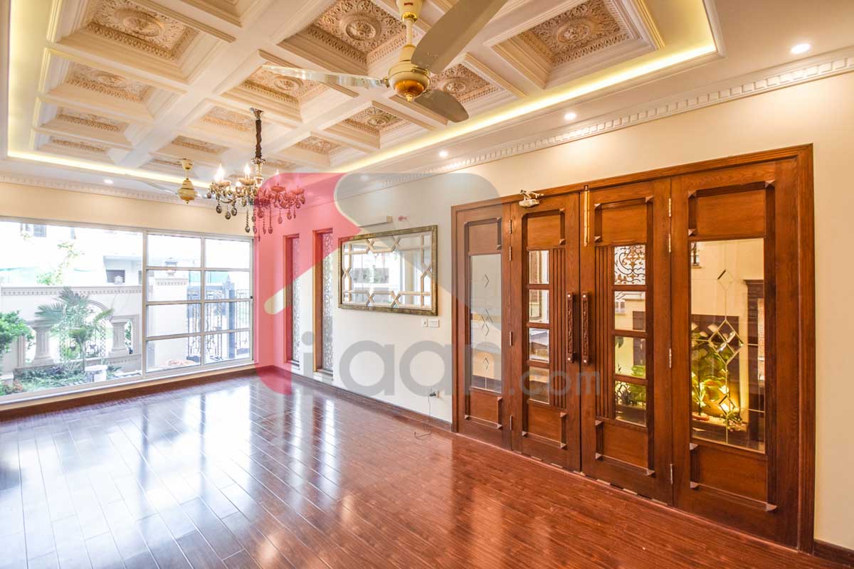 10 Marla House for Sale in Formanites Housing Scheme, Lahore