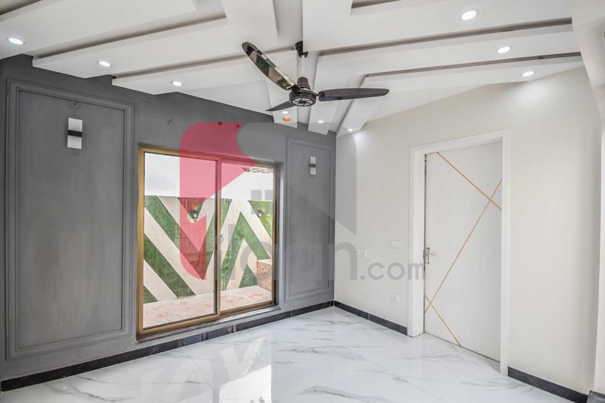 8 Marla House for Sale in Phase 6, DHA Lahore