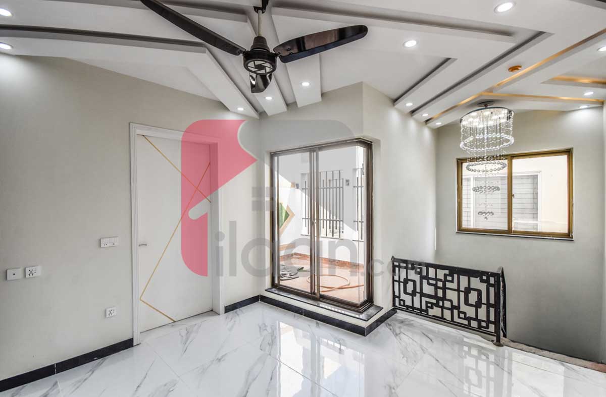 8 Marla House for Sale in Phase 6, DHA Lahore