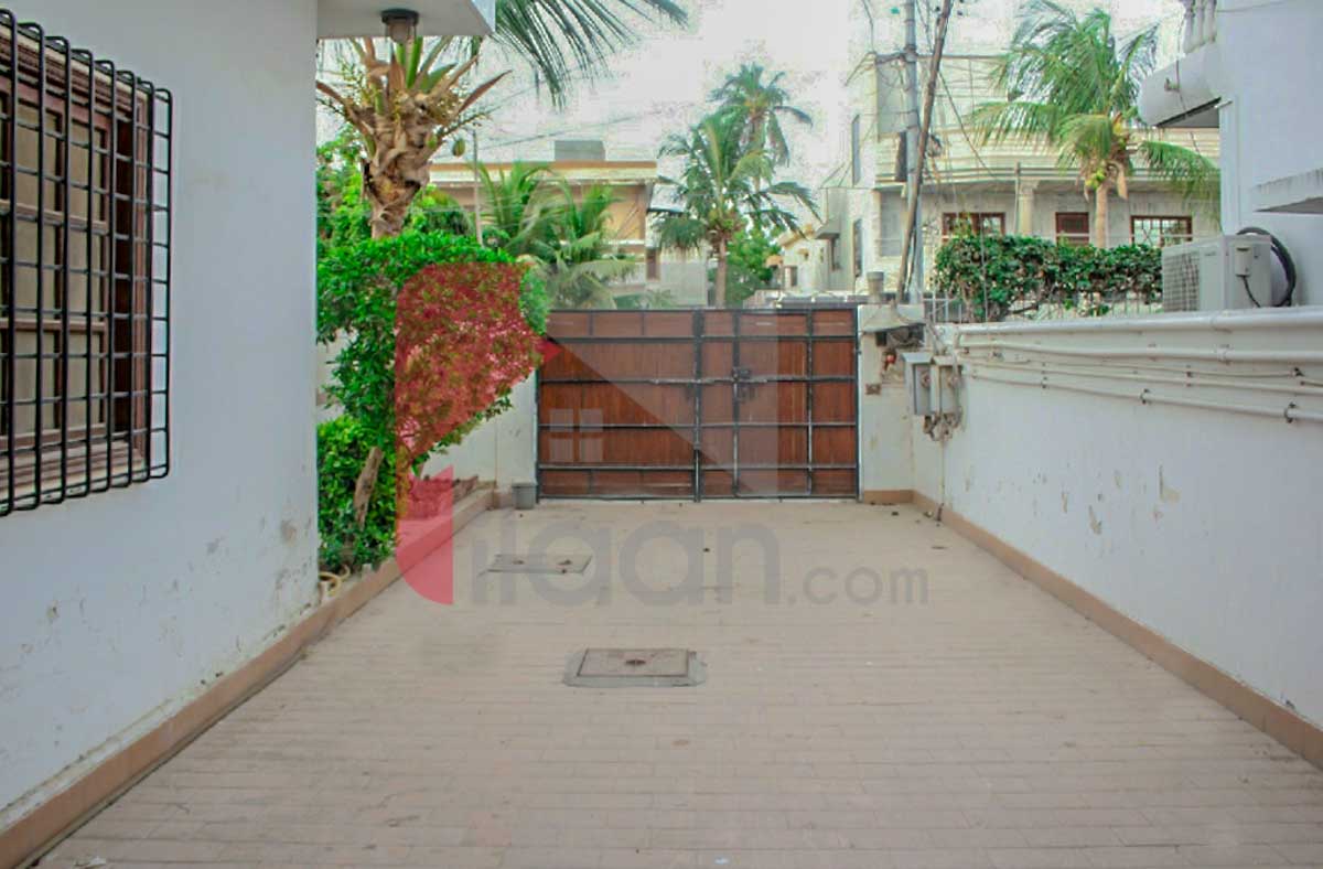 300 Sq.yd House for Sale in Phase 4, DHA Karachi